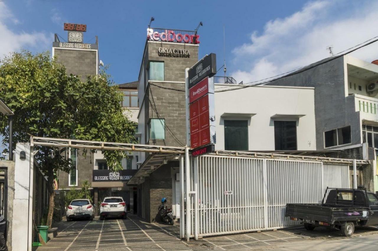 Reddoorz Plus @ Karet Setiabudi Jakarta Exterior foto